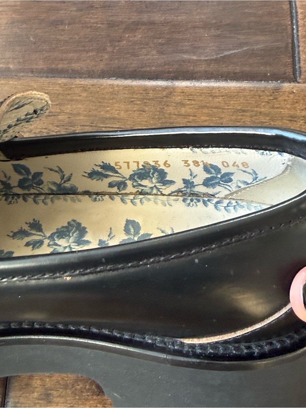 GUCCI Harald Leather Lug-Sole Loafer - Picture 3 of 7